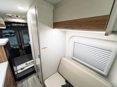 2027 Thor Motor Coach TALAVERA — photo 7 view