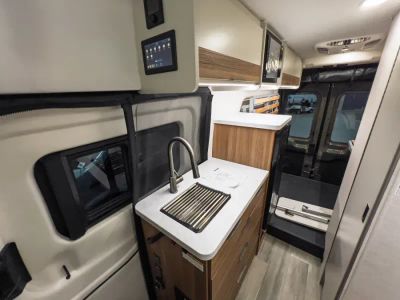 2027 Thor Motor Coach TALAVERA — photo 9 view