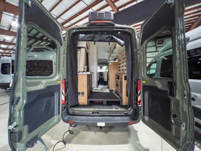 2027 Thor Motor Coach TALAVERA — side profile view