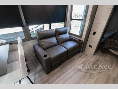 2024 Grand Design Solitude - Photo 12