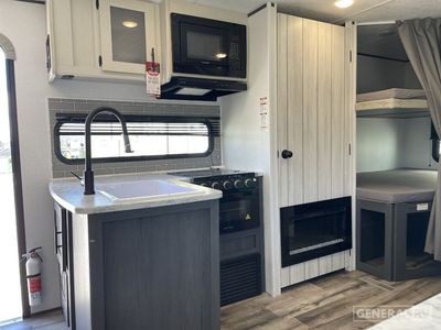2025 Dutchmen Aspen Trail LE - Photo 7