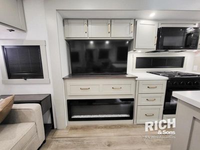 2026 Brinkley Model Z - Photo 12