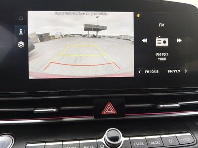 2024 Hyundai Elantra — photo 16 view