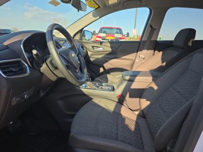 2024 Chevrolet Equinox — photo 9 view