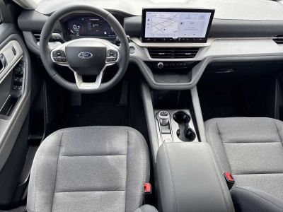2026 Ford Explorer — photo 24 view