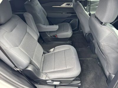 2026 Ford Explorer — photo 16 view