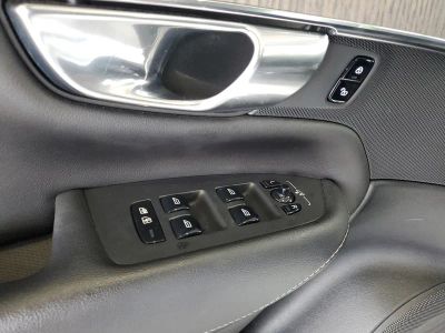 2021 Volvo XC90 — photo 15 view