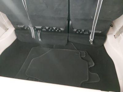 2023 Chrysler Pacifica — photo 11 view