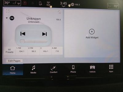 2023 Chrysler Pacifica — photo 17 view