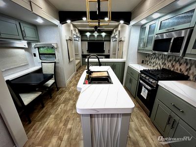 2025 Redwood RV Redwood - Photo 4