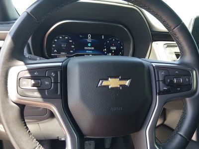 2024 Chevrolet Suburban — photo 12 view