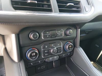 2024 Chevrolet Suburban — photo 13 view