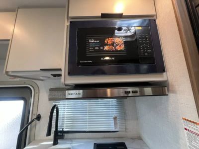 2027 Thor Motor Coach CHATEAU — photo 10 view
