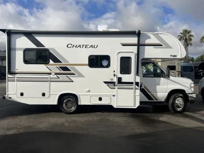 2027 Thor Motor Coach CHATEAU — photo 22 view