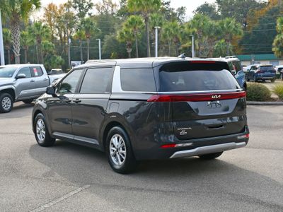 2023 Kia Carnival - Photo 3