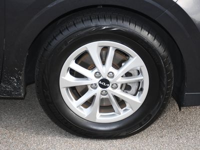 2023 Kia Carnival - Photo 19
