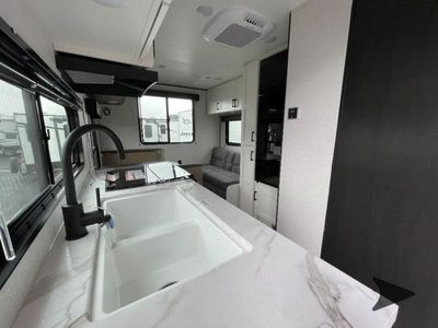 2026 Jayco Jay Flight SLX — photo 10 view