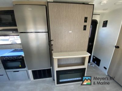 2026 Dutchmen RV Kodiak - Photo 12