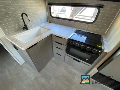 2026 Dutchmen RV Kodiak - Photo 10