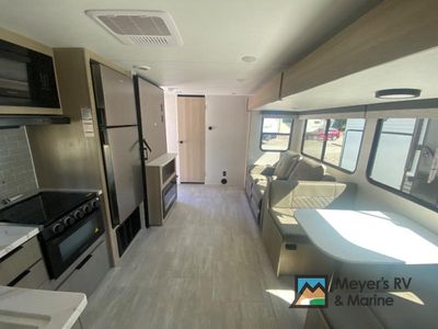 2026 Dutchmen RV Kodiak - Photo 7