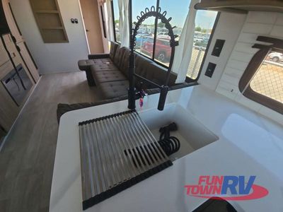 2025 Forest River RV Wildwood - Photo 14