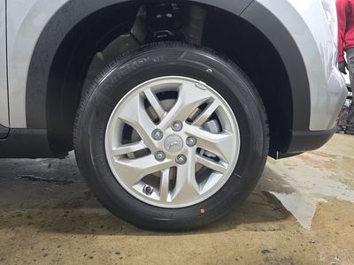 2026 Hyundai Venue — photo 16 view