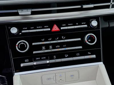 2026 Hyundai SANTA FE — photo 12 view
