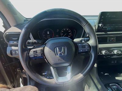 2025 Honda Pilot — photo 10 view