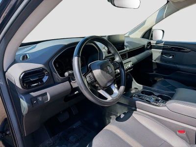 2025 Honda Pilot — photo 9 view