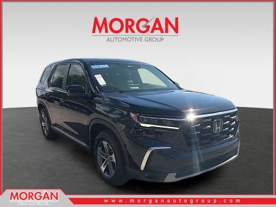 2025 Honda Pilot EX-L in Crystal Black Pearl — front three-quarter view