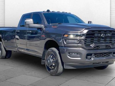 2026 RAM 3500 Big Horn Crew Cab 4x4 8' Box in Granite Crystal Metallic Clearcoat — front three-quarter view