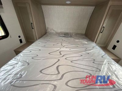 2025 Gulf Stream RV Yellowstone Classic - Photo 30