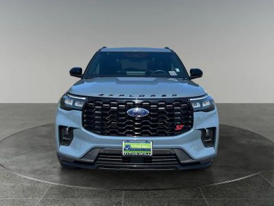 2025 Ford Explorer — side profile view