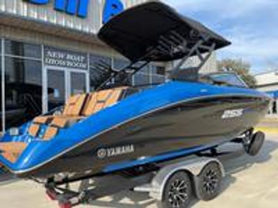 2026 Yamaha 255 XD - Photo 3