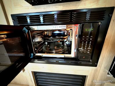 2026 Ember RV E-Series - Photo 11