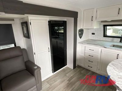 2025 Venture RV Stratus - Photo 9