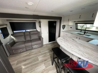 2025 Venture RV Stratus - Photo 21