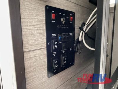 2025 Venture RV Stratus - Photo 36