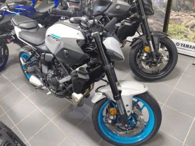 2026 Yamaha MT-07 — front three-quarter view