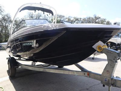 2025 Yamaha Boats AR190 — side profile view