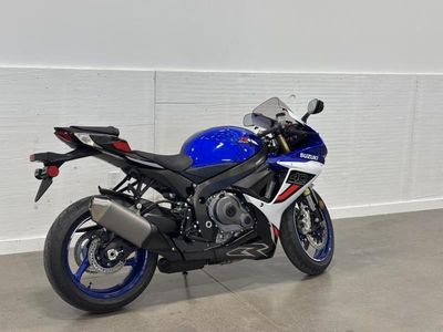 2026 Suzuki GSX-R750 - Photo 2