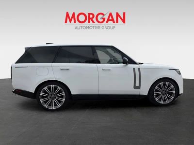 2024 Land Rover Range Rover — interior view