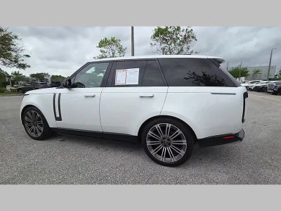 2024 Land Rover Range Rover — photo 38 view
