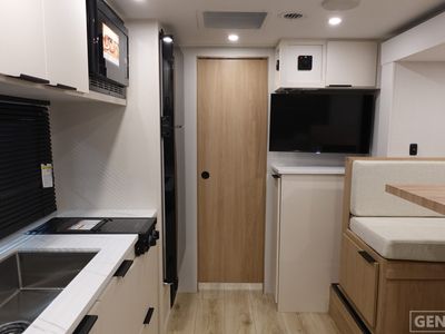 2026 Winnebago Micro Minnie - Photo 6