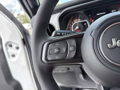 2026 Jeep Wrangler — photo 15 view