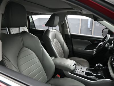 2026 2022 Toyota Highlander XLE SUV - Photo 21