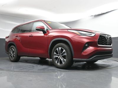 2026 2022 Toyota Highlander XLE SUV - Photo 24