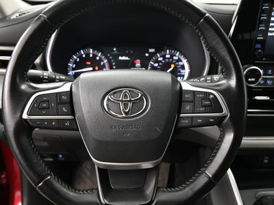 2026 2022 Toyota Highlander XLE SUV - Photo 10