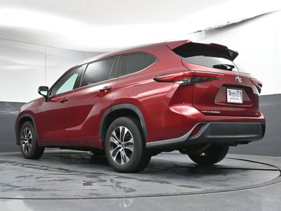 2026 2022 Toyota Highlander XLE SUV - Photo 28