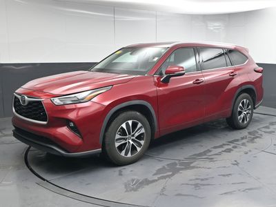 2026 2022 Toyota Highlander XLE SUV - Photo 3